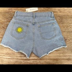🍍3/$18 Cutoff Distressed Shorts with Sun Pocket Detail